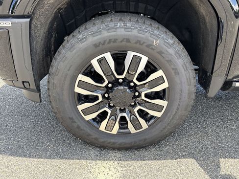 New 2025 GMC Sierra 3500 Denali Ultimate AWD/4WD image 44