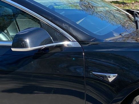 Used 2019 Tesla Model 3 Performance image 12