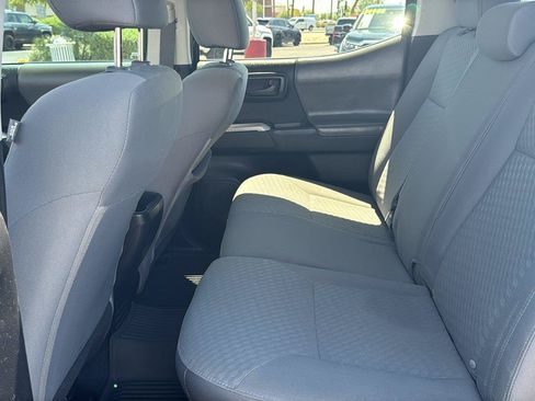 Used 2022 Toyota Tacoma SR5 RWD image 28
