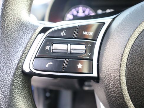 Used 2023 Kia Forte LXS image 33