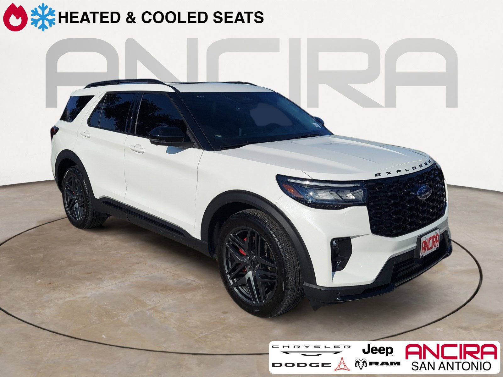 Used 2025 Ford Explorer ST AWD/4WD image 1