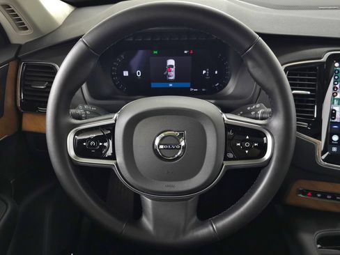 Used 2025 Volvo XC90 B6 Plus w/ Protection Package AWD/4WD image 20