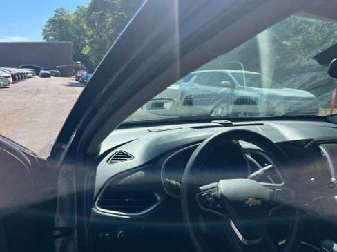 Used 2024 Chevrolet Malibu LT image 28