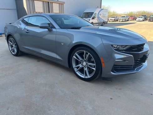 Used 2019 Chevrolet Camaro SS image 3