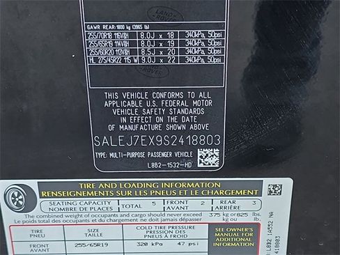 Used 2025 Land Rover Defender 110 S image 36