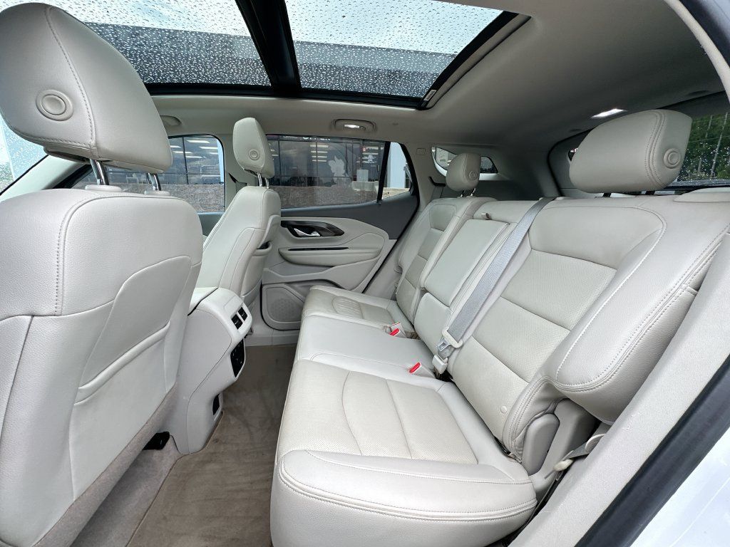 Used 2018 GMC Terrain Denali w/ Advanced Safety Package FWD image 17