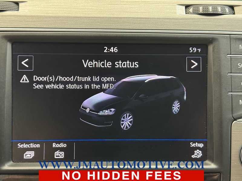 Used 2017 Volkswagen Golf S AWD/4WD image 26