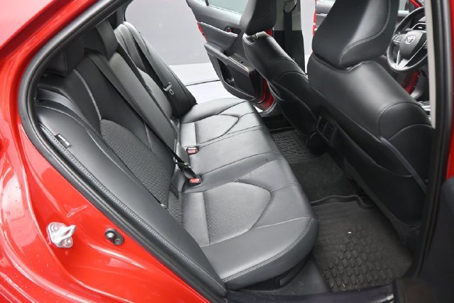 Used 2023 Toyota Camry XLE w/ Cold Weather Package FWD image 16