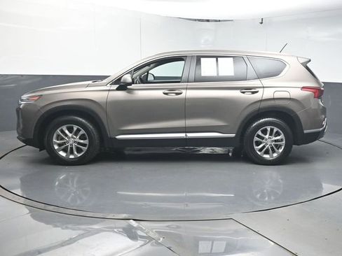 Used 2019 Hyundai Santa Fe SE AWD/4WD image 5