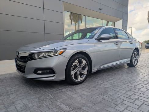 Used 2020 Honda Accord EX image 9