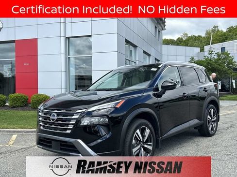 Certified 2025 Nissan Rogue SL AWD/4WD image 1