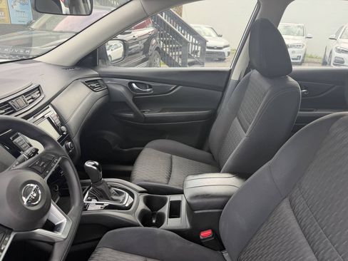Used 2018 Nissan Rogue S FWD image 7