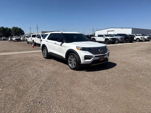 Used 2020 Ford Explorer Platinum w/ Premium Technology Package AWD/4WD image 8