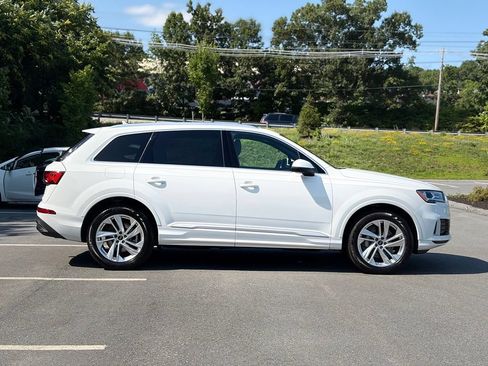 Used 2023 Audi Q7 2.0T Premium w/ Towing Package AWD/4WD image 7
