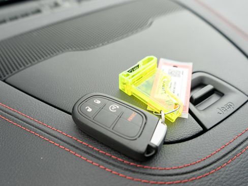 Used 2021 Jeep Cherokee Trailhawk w/ Trailer Tow Group image 28