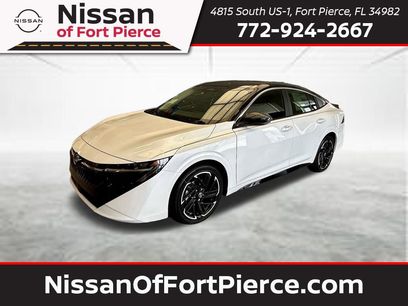 New 2026 Nissan Sentra SR w/ Floor Mat Package