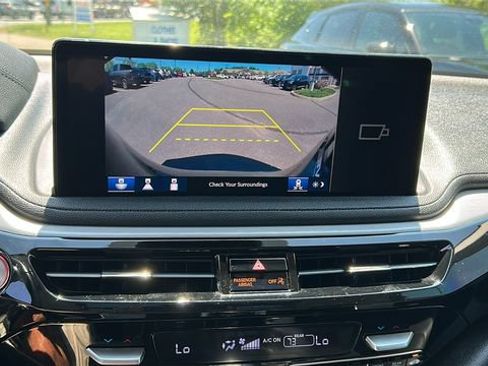 Certified 2025 Acura MDX SH-AWD image 17