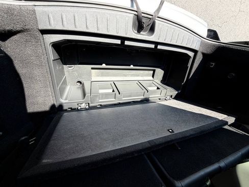Used 2022 Nissan Pathfinder SL FWD image 49
