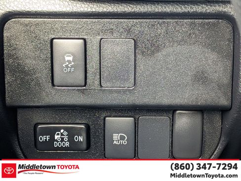 Certified 2022 Toyota Tacoma SR5 image 18