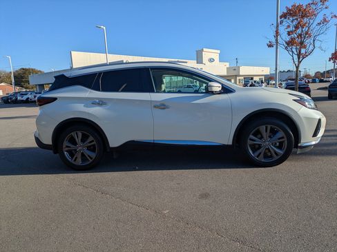 Used 2020 Nissan Murano Platinum image 3