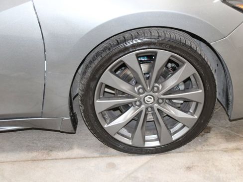 Used 2020 Nissan Maxima Platinum w/ Sport Mat Group FWD image 62