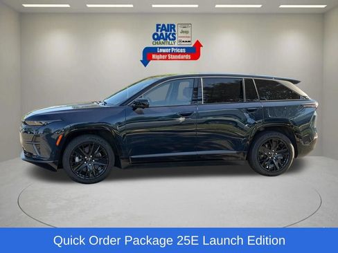 Used 2024 Jeep Wagoneer Launch Edition AWD/4WD image 12