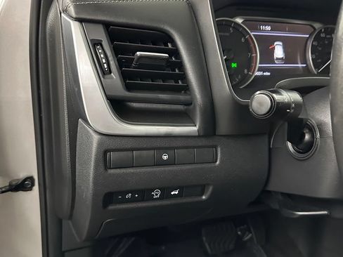 Used 2024 Nissan Rogue SV w/ SV Premium Package AWD/4WD image 15