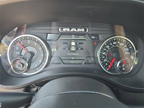 Certified 2025 RAM 1500 Big Horn image 26