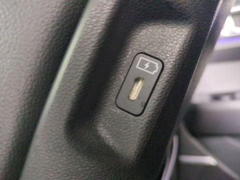 Used 2024 Hyundai Santa Fe Limited image 18