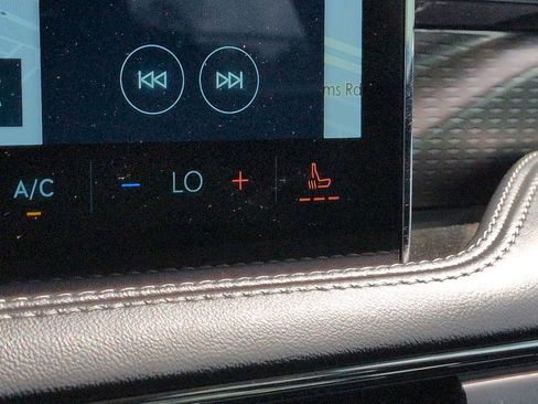 Certified 2025 Lincoln Corsair Grand Touring w/ Equipment Group 302A AWD/4WD image 24