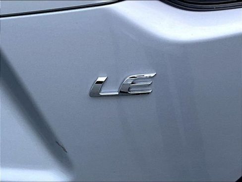 Used 2023 Toyota Corolla LE w/ LE Premium Package FWD image 8