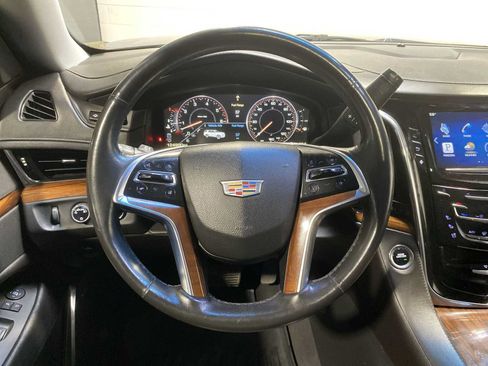 Used 2015 Cadillac Escalade Premium AWD/4WD image 15