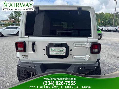 Used 2021 Jeep Wrangler Unlimited Rubicon AWD/4WD image 7