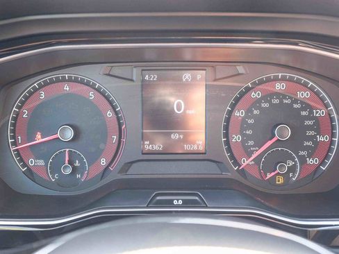 Used 2021 Volkswagen Jetta SE FWD image 25