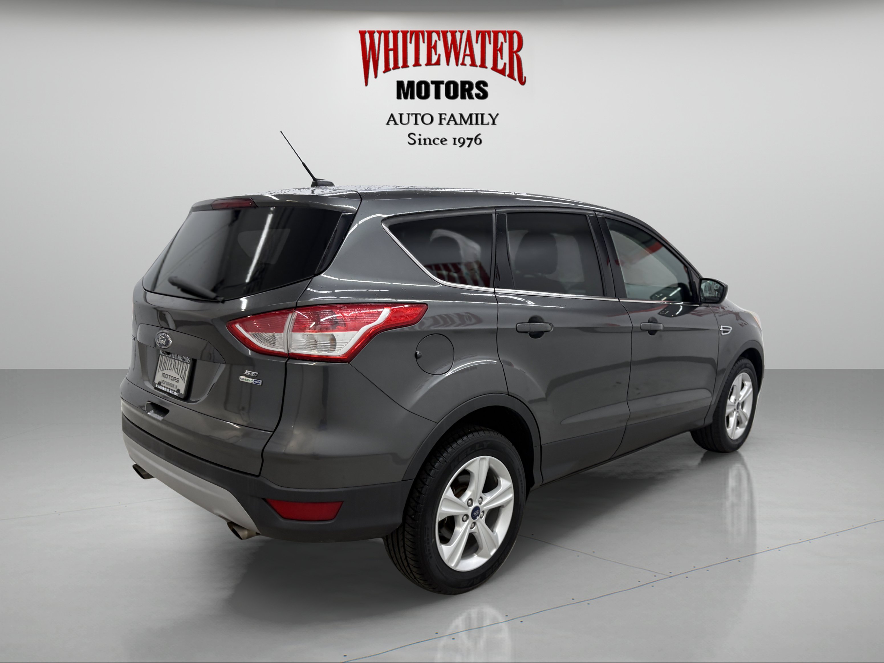 Used 2015 Ford Escape SE AWD/4WD image 4
