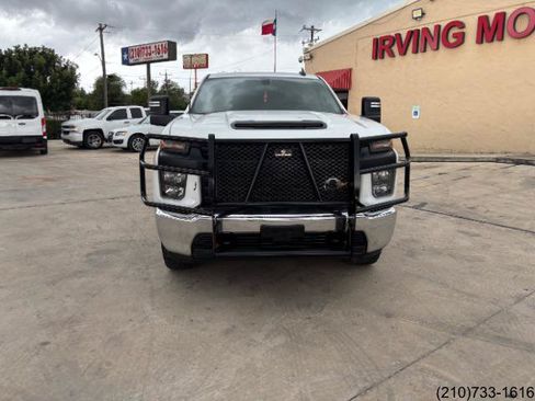 Used 2023 Chevrolet Silverado 2500 W/T w/ WT Convenience Package AWD/4WD image 2