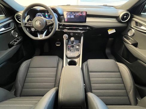 New 2024 Alfa Romeo Tonale Veloce image 16