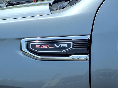 New 2026 GMC Sierra 1500 SLT w/ SLT Premium Plus Package AWD/4WD image 5