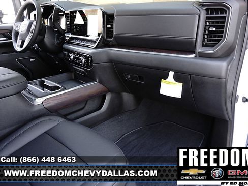 New 2025 GMC Sierra 2500 SLT w/ Texas SLT Premium Package image 12