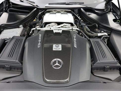 Used 2018 Mercedes-Benz AMG GT R image 27