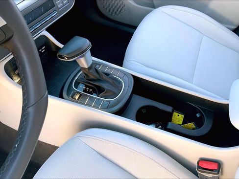 Certified 2025 Hyundai Kona SEL image 16