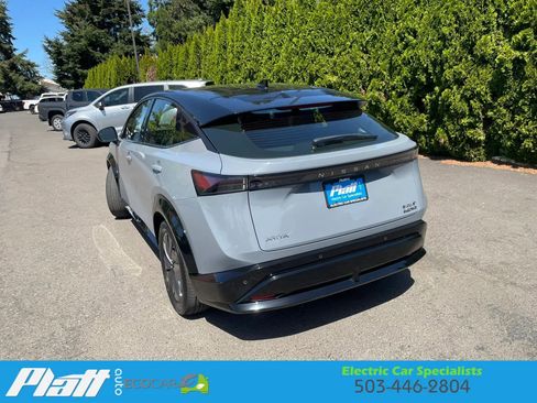 Used 2023 Nissan Ariya AWD image 8