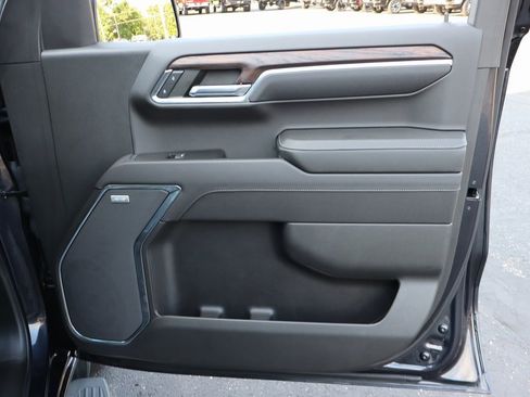 Used 2023 GMC Sierra 1500 SLT w/ SLT Premium Package image 27