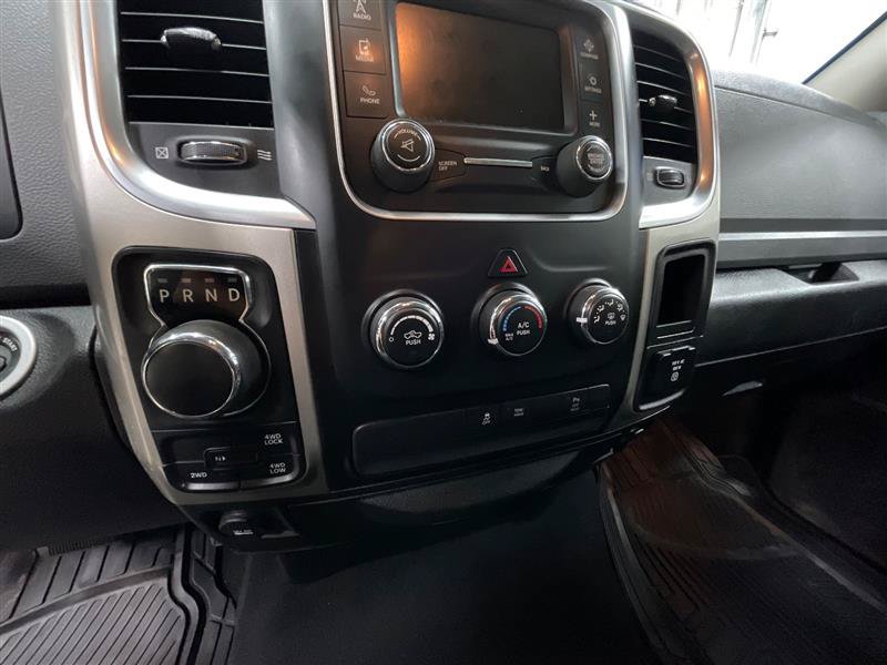 Used 2019 RAM 1500 Classic SLT AWD/4WD image 15