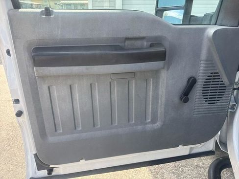 Used 2012 Ford F250 XL w/ XL Value Pkg image 11