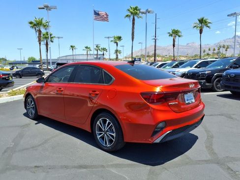 Used 2022 Kia Forte LXS w/ LXS Technology Package FWD image 12