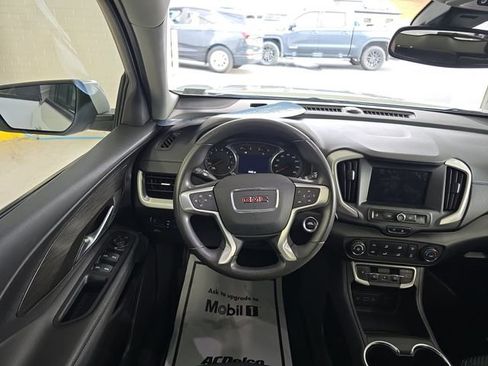 Certified 2022 GMC Terrain SLE image 12