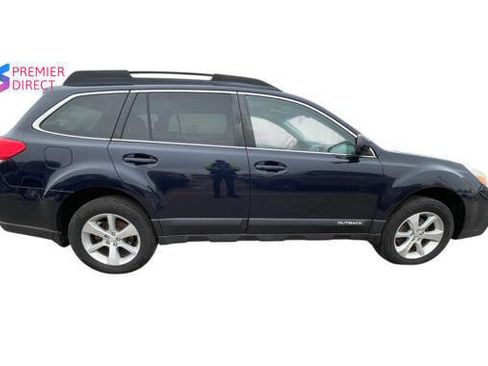 Used 2013 Subaru Outback 3.6R Limited w/ Moonroof Pkg image 7