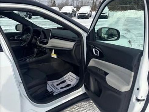 New 2026 Jeep Compass Limited w/ Sun, Sound & Navigation Group image 44