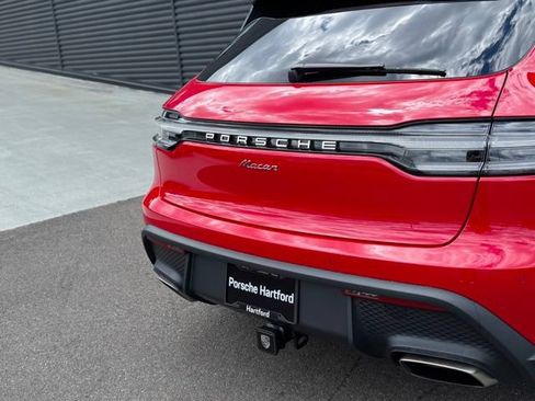 New 2026 Porsche Macan AWD/4WD image 37